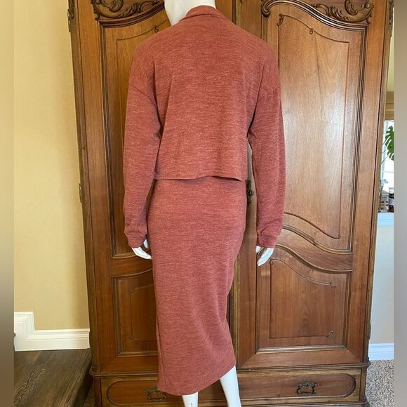 Revamped Knit Sweater Skirt Set Maxi Skirt & Matching Crop Sweater Set M/L 👒 - Picture 2 of 7